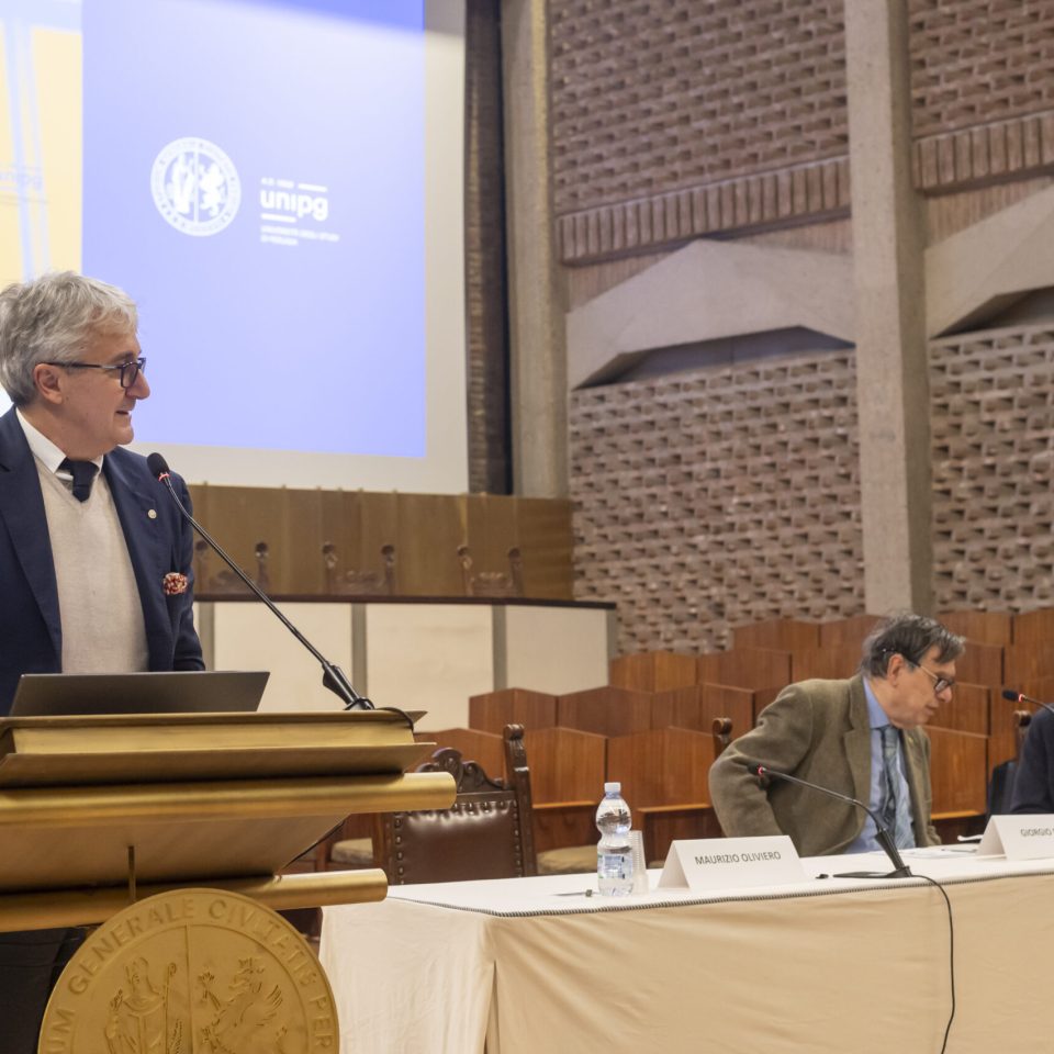 Giorgio Parisi Lectio Magistralis Università di Perugia- Maurizio Oliviero- Luca Gammaitoni