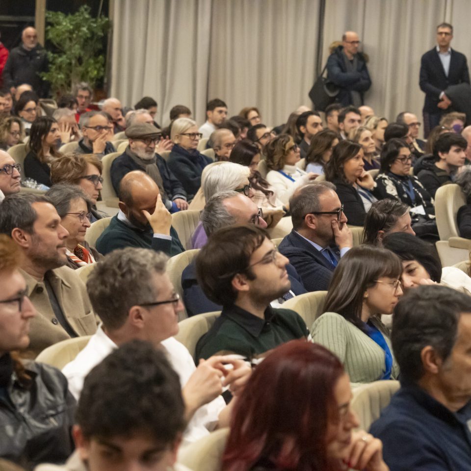 Giorgio Parisi Lectio Magistralis Università di Perugia- Maurizio Oliviero- Luca Gammaitoni