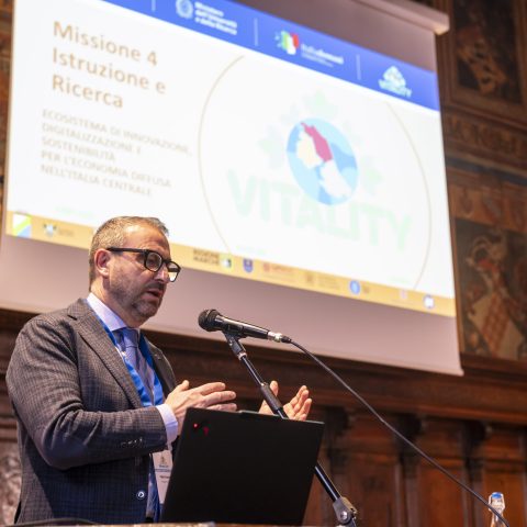 Giorgio Parisi Lectio Magistralis Università di Perugia- Maurizio Oliviero- Luca Gammaitoni