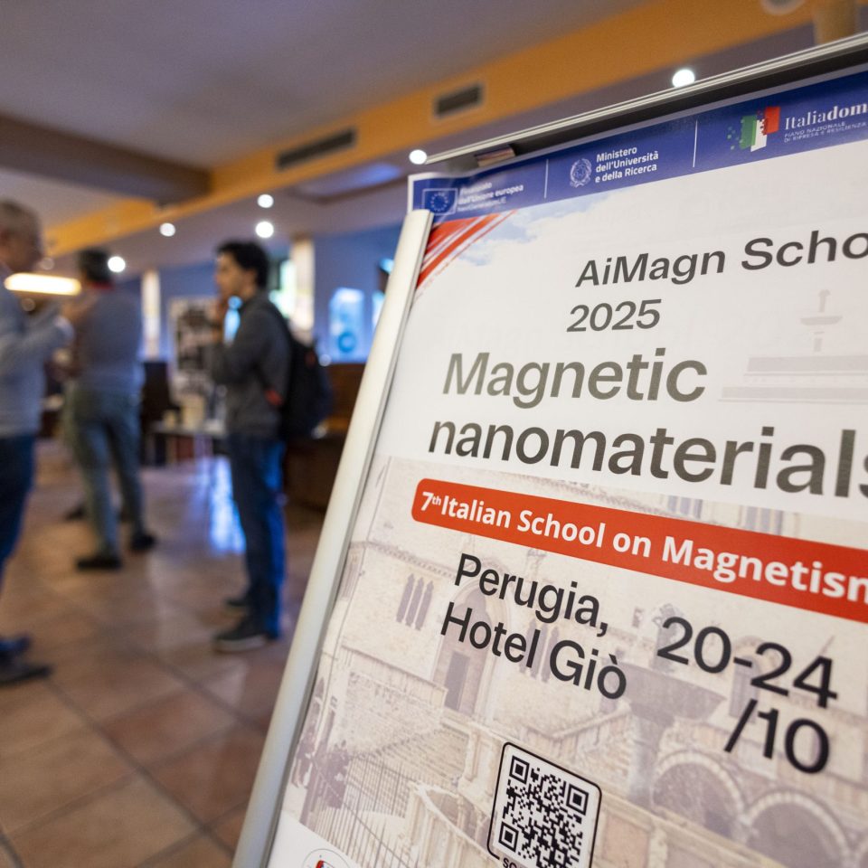 AiMagnSchool00