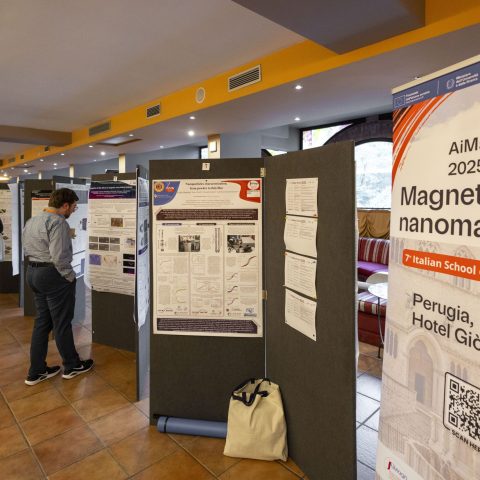 AiMagnSchool01